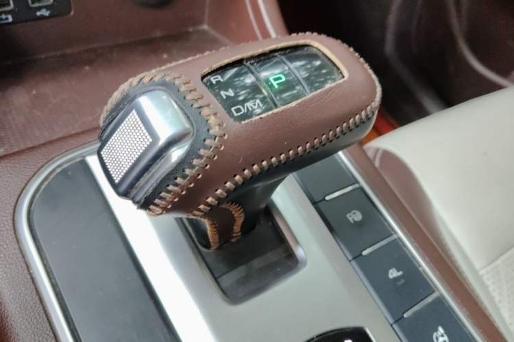 Used Great Wall Poer 2019 2.0T Automatic Gasoline 4x4 Premium Edition GW4C20B Gear Lever