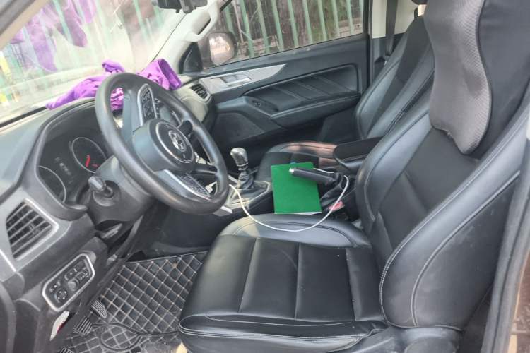 Used Great Wall Poer 2019 2.0T Commercial Version Manual Diesel 4x4 Elite Long-Box GW4D20M Left Front Seat