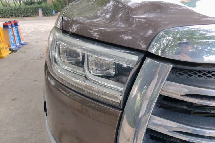 Used Great Wall Poer 2019 2.0T Automatic Gasoline 4x4 Premium Edition GW4C20B Right Front Headlight