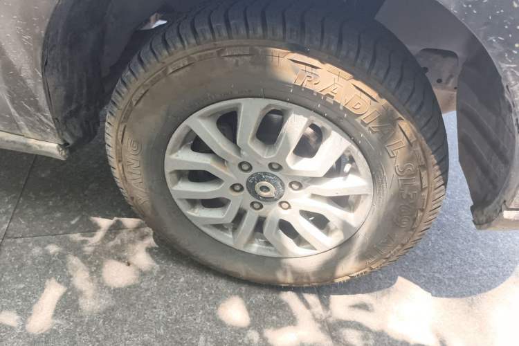 Used Great Wall Poer 2019 2.0T Commercial Version Manual Diesel 4x4 Elite Long-Box GW4D20M Right Front Wheel Hub