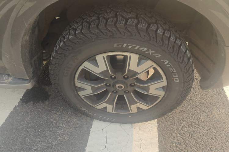 Used Great Wall Poer 2019 2.0T Automatic Gasoline 4x4 Comfort Edition GW4C20B Right Front Wheel Hub
