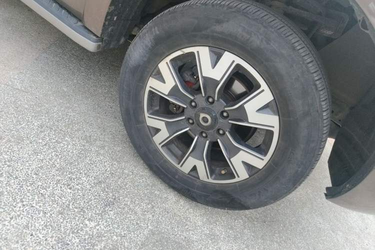 Used Great Wall Poer 2019 2.0T Automatic Gasoline Two-Wheel Drive Comfort Edition GW4C20B Right Front Wheel Hub