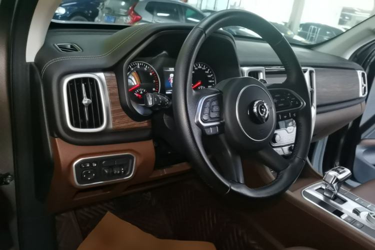 Used Great Wall Poer 2019 2.0T Automatic Gasoline 4x4 Comfort Edition GW4C20B Center Console