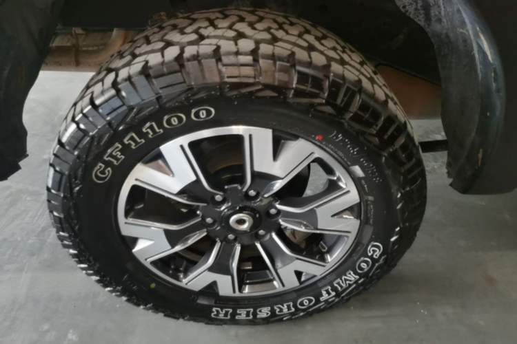 Used Great Wall Poer 2019 2.0T Automatic Gasoline 4x4 Comfort Edition GW4C20B Right Rear Wheel Hub