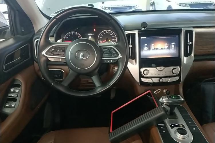 Used Great Wall Poer 2019 2.0T Automatic Gasoline 4x4 Sport Edition GW4C20B Steering Wheel