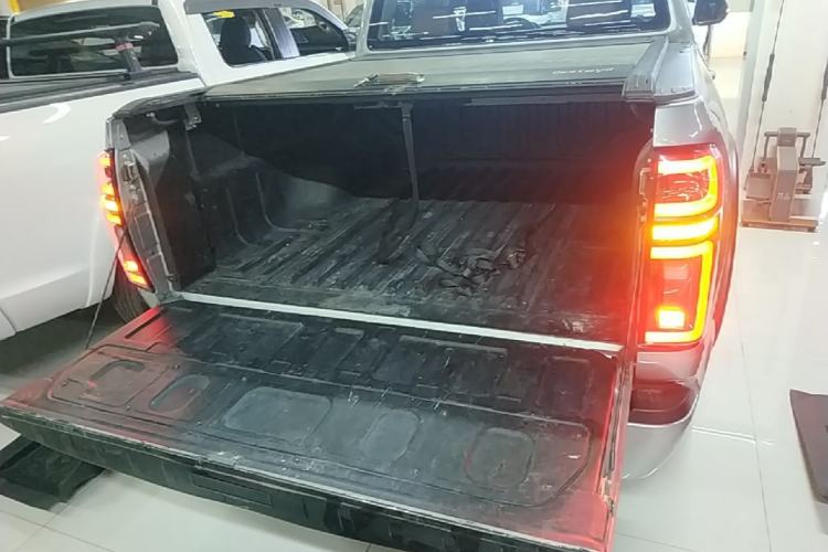 Used Great Wall Poer 2019 2.0T Automatic Gasoline 4x4 Sport Edition GW4C20B Trunk