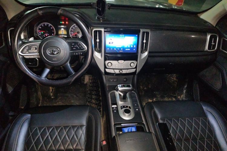 Used Great Wall Poer 2019 2.0T Automatic Gasoline 4x4 Comfort Edition GW4C20B Center Console