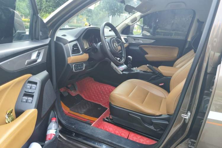 Used Great Wall Poer 2019 2.0T Commercial Version Manual Diesel Two-Wheel Drive Elite Long-Box GW4D20M Driver Seat