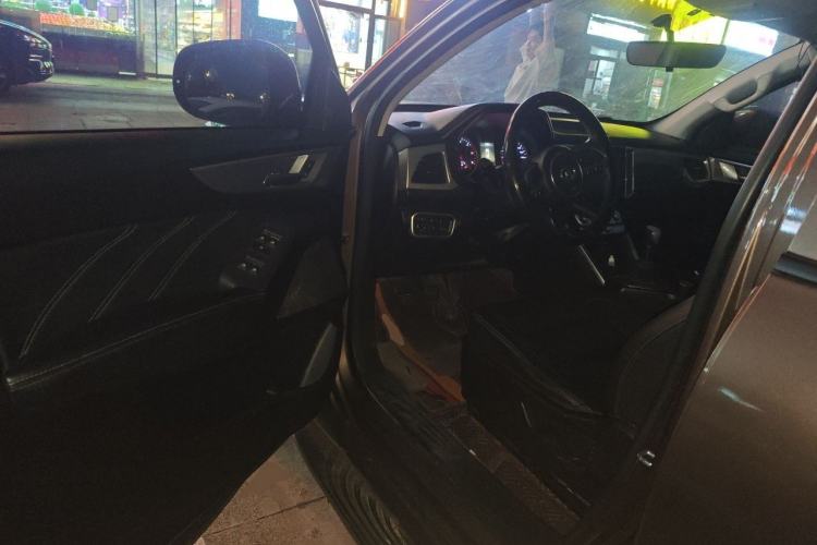 Used Great Wall Poer 2019 2.0T Commercial Version Manual Diesel 4x4 Elite Long-Box GW4D20M Driver Seat