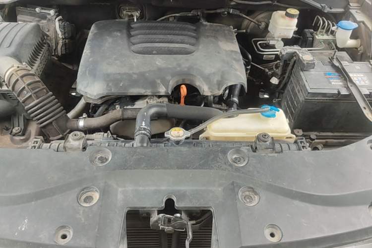 Used Great Wall Poer 2019 2.0T Automatic Gasoline Two-Wheel Drive Comfort Edition GW4C20B Engine Bay