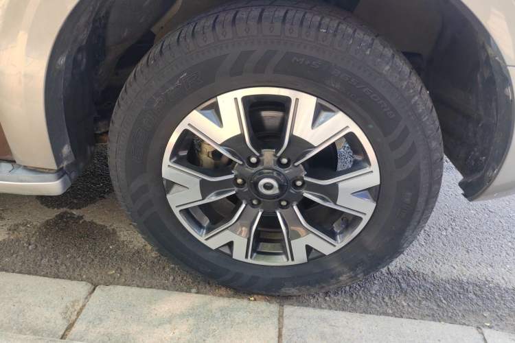 Used Great Wall Poer 2019 2.0T Automatic Gasoline 4x4 Premium Edition GW4C20B Right Front Wheel Hub