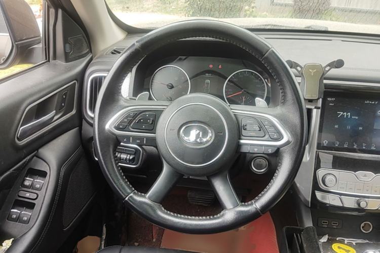 Used Great Wall Poer 2019 2.0T Automatic Gasoline Two-Wheel Drive Comfort Edition GW4C20B Steering Wheel