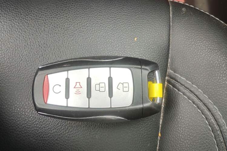 Used Great Wall Poer 2019 2.0T Automatic Gasoline Two-Wheel Drive Comfort Edition GW4C20B Vehicle Key