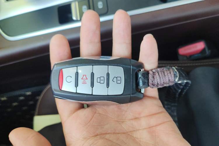 Used Great Wall Poer 2019 2.0T Automatic Gasoline 4x4 Premium Edition GW4C20B Vehicle Key