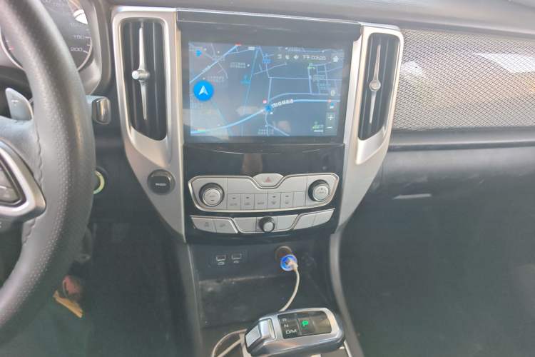 Used Great Wall Poer 2019 2.0T Automatic Gasoline 4x4 Comfort Edition GW4C20B Audio And AC Panel