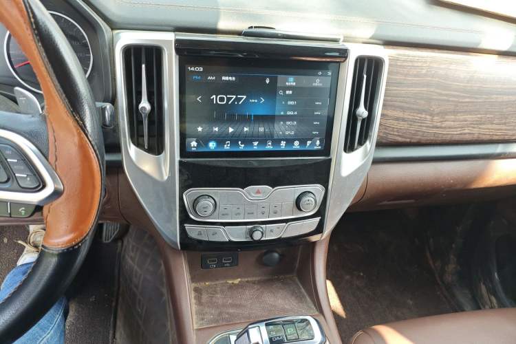 Used Great Wall Poer 2019 2.0T Automatic Gasoline 4x4 Sport Edition GW4C20B Audio And AC Panel