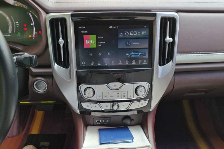 Used Great Wall Poer 2019 2.0T Automatic Gasoline 4x4 Premium Edition GW4C20B Audio And AC Panel