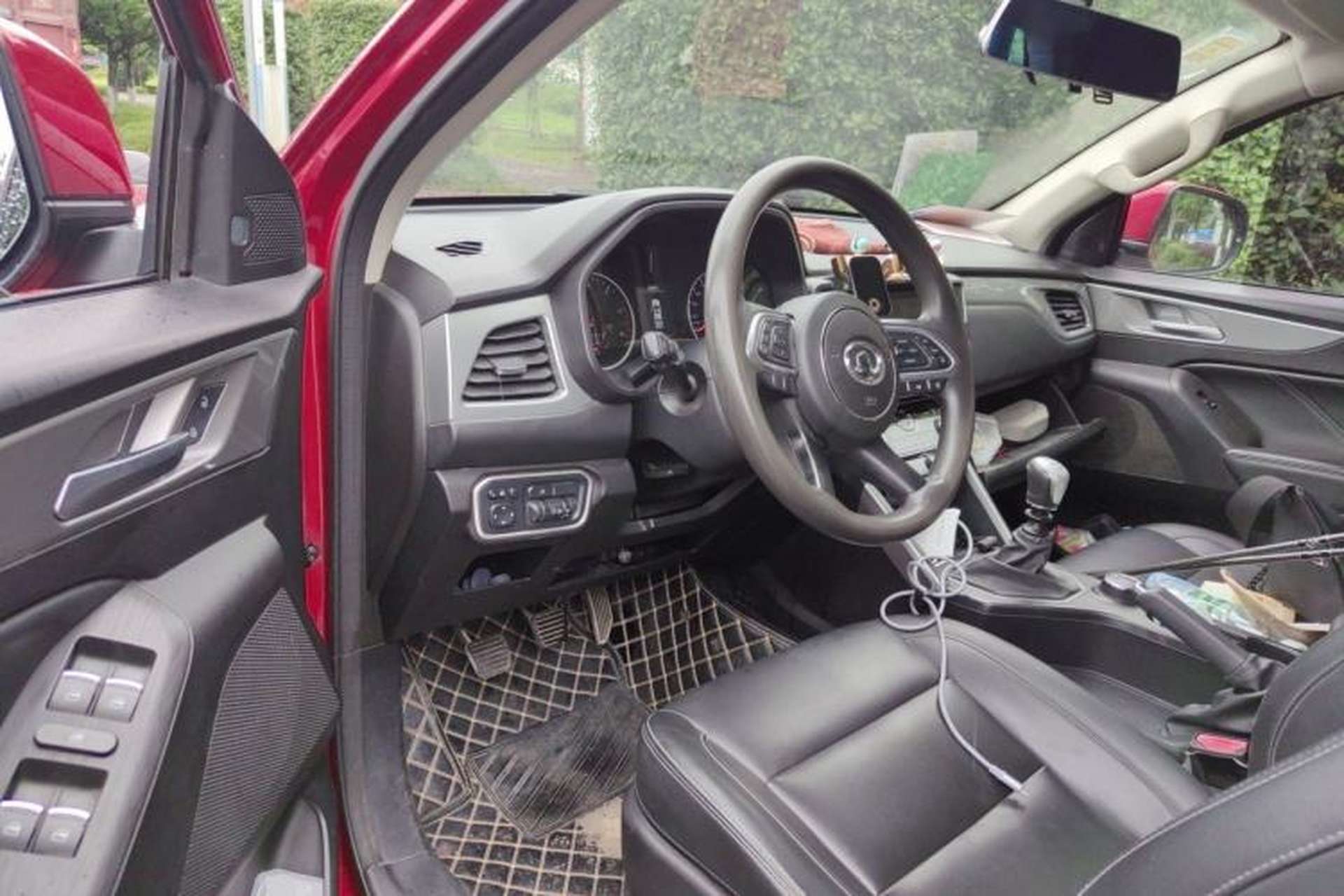 Used Great Wall Poer 2019 2.0T Commercial Version Manual Diesel 4x4 Elite Long-Box GW4D20M Driver Seat