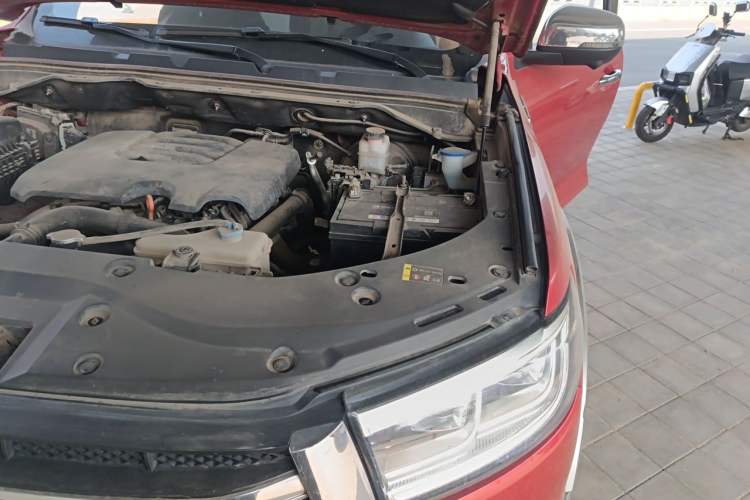 Used Great Wall Poer 2019 2.0T Automatic Gasoline 4x4 Premium Edition GW4C20B Engine Bay Left