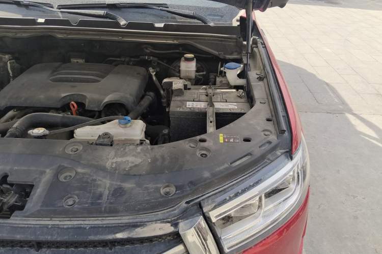 Used Great Wall Poer 2019 2.0T Automatic Gasoline 4x4 Sport Edition GW4C20B Engine Bay Left