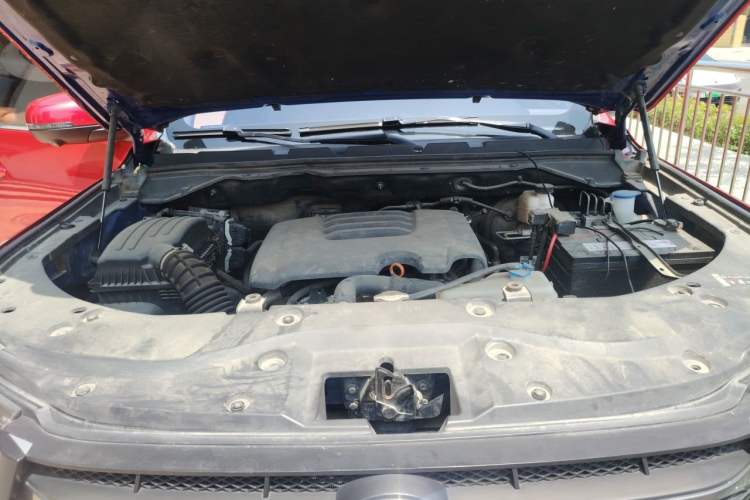Used Great Wall Poer 2019 2.0T Automatic Gasoline 4x4 Comfort Edition GW4C20B Engine Bay