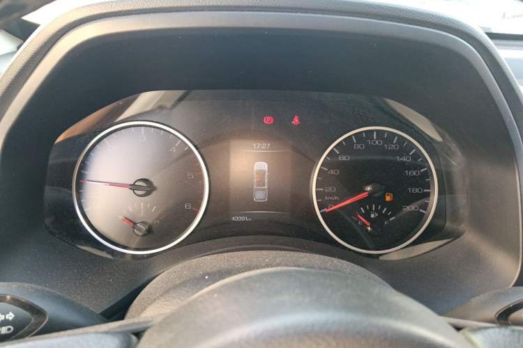 Used Great Wall Poer 2019 2.0T Commercial Version Manual Diesel Two-Wheel Drive Navigation Type Long Bed GW4D20M Instrument Cluster