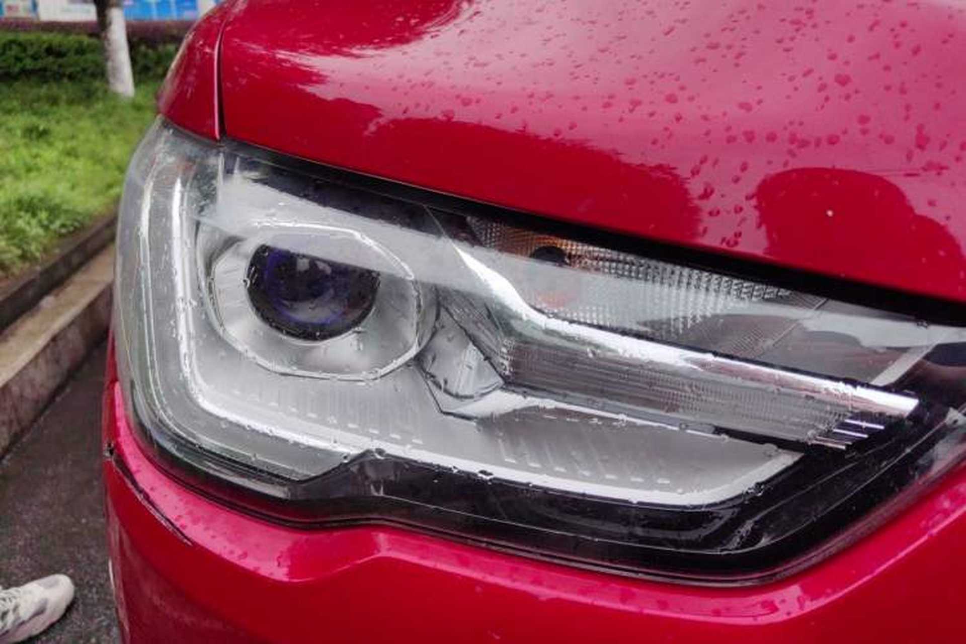 Used Great Wall Poer 2019 2.0T Commercial Version Manual Diesel 4x4 Elite Long-Box GW4D20M Right Front Headlight