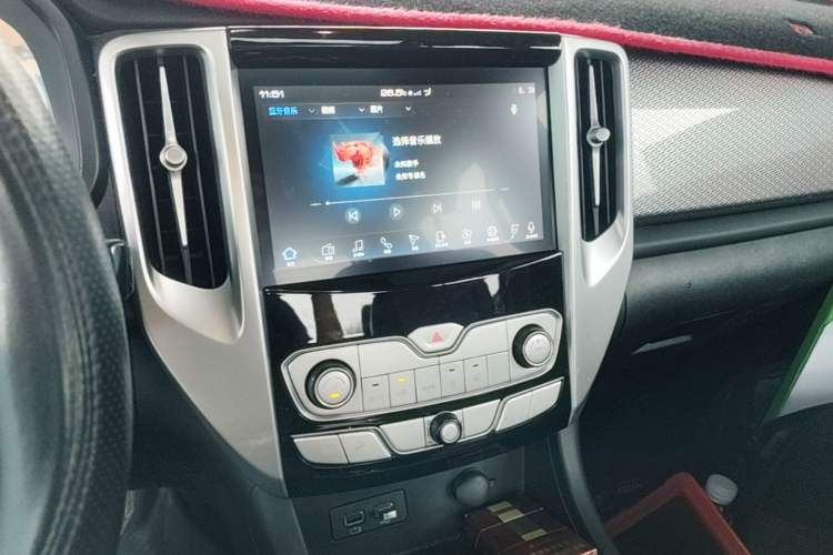 Used Great Wall Poer 2019 2.0T Automatic Gasoline 4x4 Comfort Edition GW4C20B Audio And AC Panel