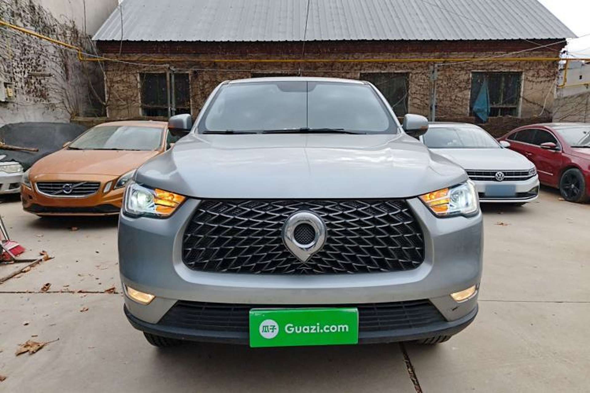 Used Great Wall Poer 2019 2.0T Commercial Version Manual Diesel Two-Wheel Drive Navigation Type Long Bed GW4D20M Front
