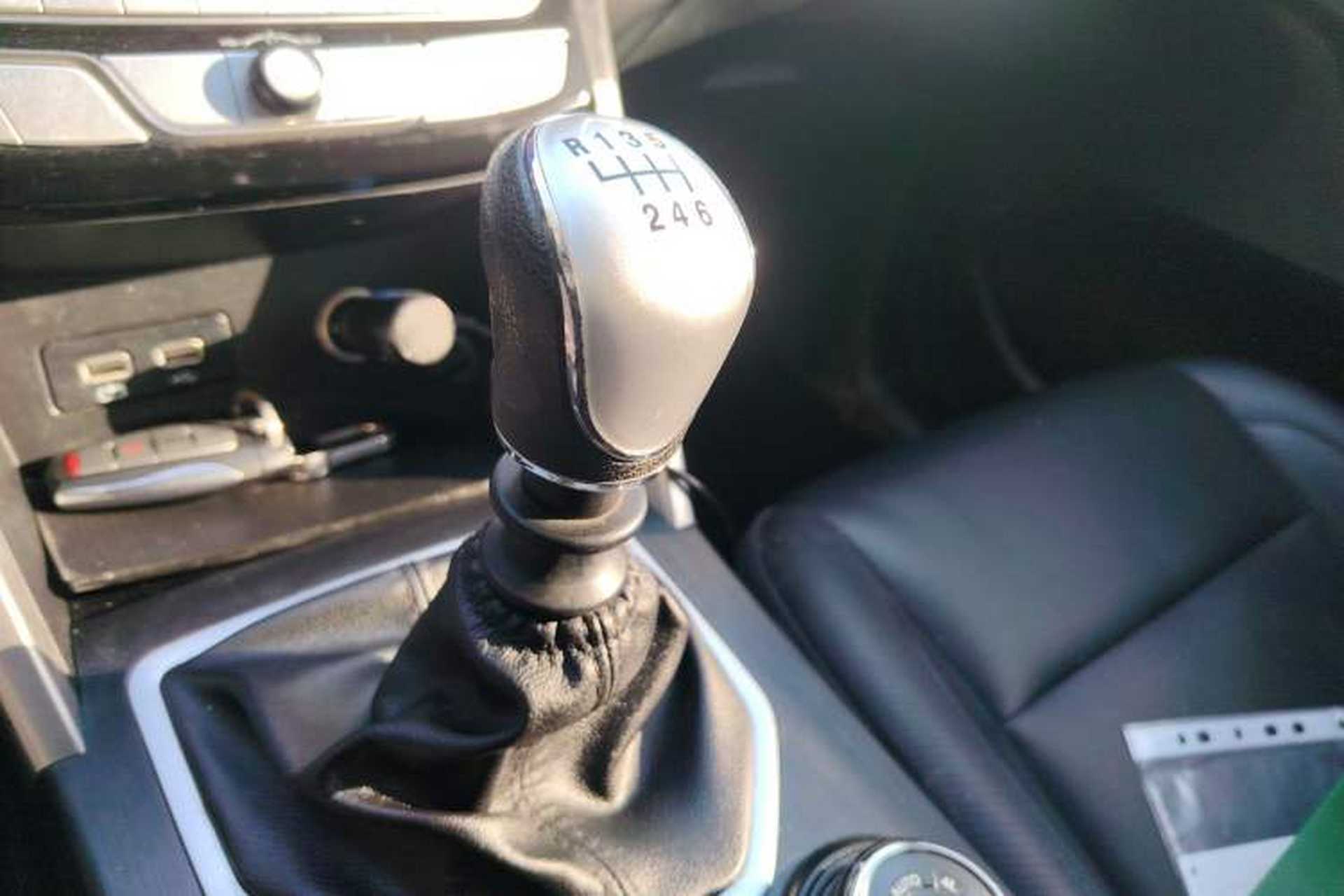 Used Great Wall Poer 2019 2.0T Commercial Version Manual Diesel 4x4 Elite Long-Box GW4D20M Gear Lever