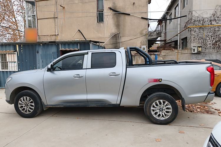 Used Great Wall Poer 2019 2.0T Commercial Version Manual Diesel Two-Wheel Drive Navigation Type Long Bed GW4D20M Left Side