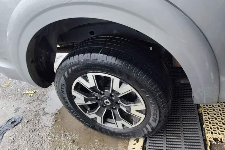 Used Great Wall Poer 2019 2.0T Automatic Gasoline 4x4 Comfort Edition GW4C20B Right Rear Wheel Hub