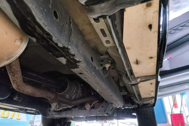 Used Great Wall Poer 2019 2.0T Automatic Gasoline 4x4 Comfort Edition GW4C20B Right Side Sill