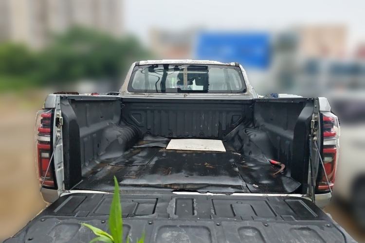 Used Great Wall Poer 2019 2.0T Automatic Gasoline Two-Wheel Drive Comfort Edition GW4C20B Trunk