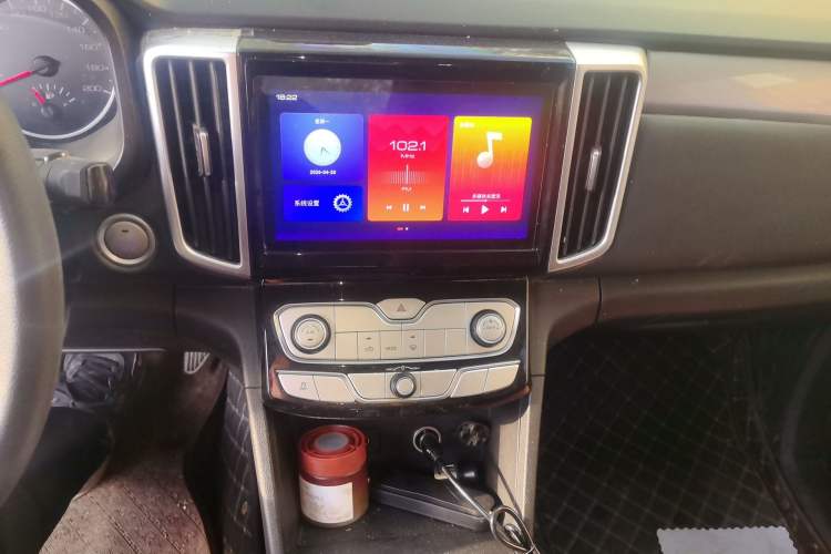 Used Great Wall Poer 2019 2.0T Commercial Version Automatic Gasoline Two-Wheel Drive Elite Trim with Long Bed – GW4C20B Audio And AC Panel