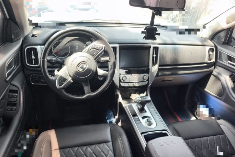 Used Great Wall Poer 2019 2.0T Automatic Gasoline Two-Wheel Drive Comfort Edition GW4C20B Center Console