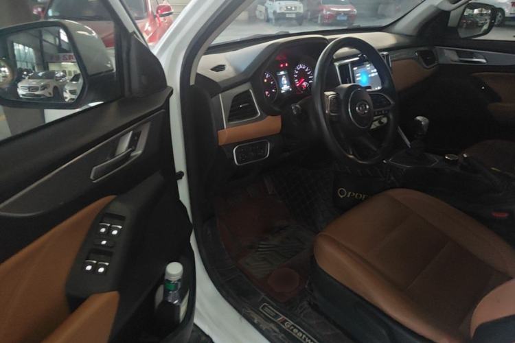 Used Great Wall Poer 2019 2.0T Commercial Version Manual Diesel 4x4 Elite Long-Box GW4D20M Driver Seat