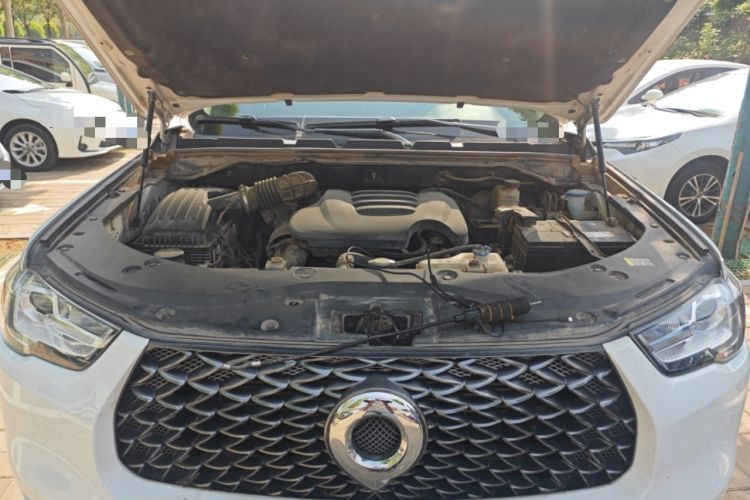 Used Great Wall Poer 2019 2.0T Commercial Version Manual Diesel 4x4 Elite Long-Box GW4D20M Engine Bay