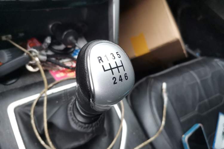Used Great Wall Poer 2019 2.0T Commercial Version Manual Diesel Two-Wheel Drive Elite Long-Box GW4D20M Gear Lever