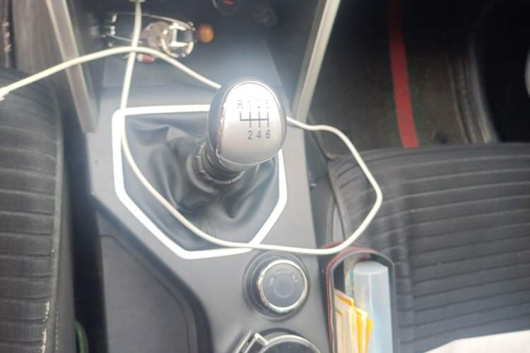 Used Great Wall Poer 2019 2.0T Commercial Version Manual Diesel 4x4 Elite Long-Box GW4D20M Gear Lever