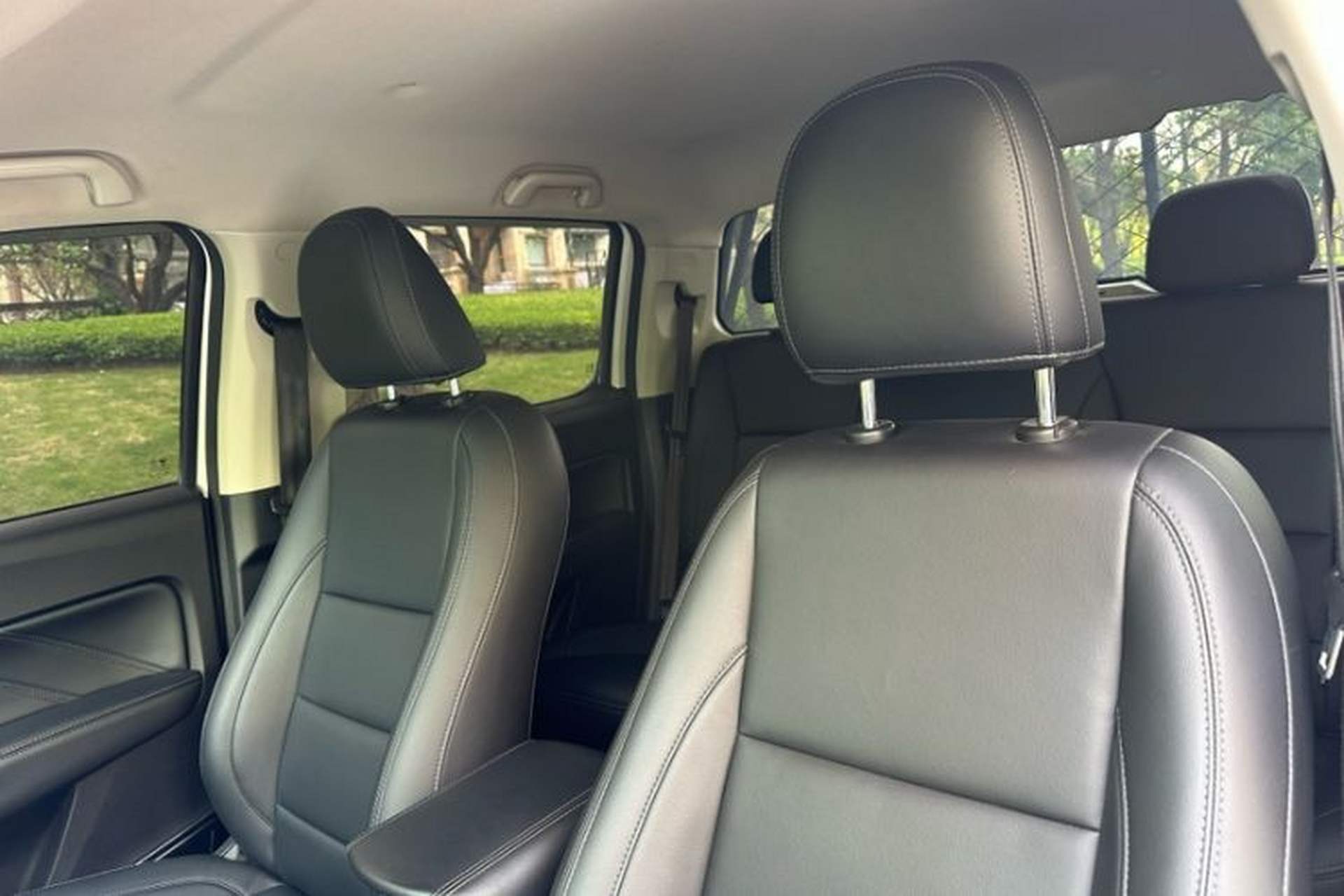 Used Great Wall Poer 2019 2.0T Commercial Version Manual Diesel 4x4 Elite Long-Box GW4D20M Interior 4