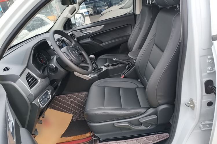 Used Great Wall Poer 2019 2.0T Commercial Version Manual Diesel 4x4 Elite Standard Box GW4D20M Left Front Seat