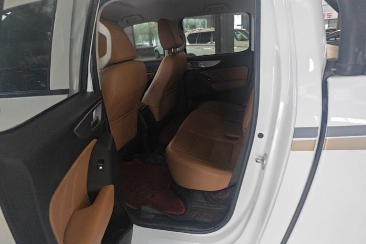 Used Great Wall Poer 2019 2.0T Commercial Version Manual Diesel 4x4 Elite Long-Box GW4D20M Left Rear Seat