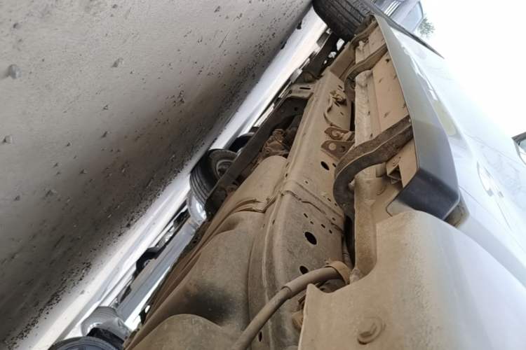 Used Great Wall Poer 2019 2.0T Commercial Version Manual Diesel 4x4 Elite Standard Box GW4D20M Left Side Sill
