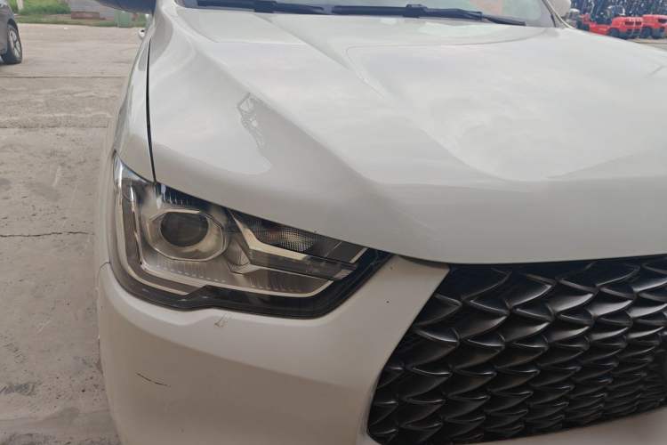 Used Great Wall Poer 2019 2.0T Commercial Version Manual Diesel Two-Wheel Drive Elite Standard Box GW4D20M Right Front Headlight