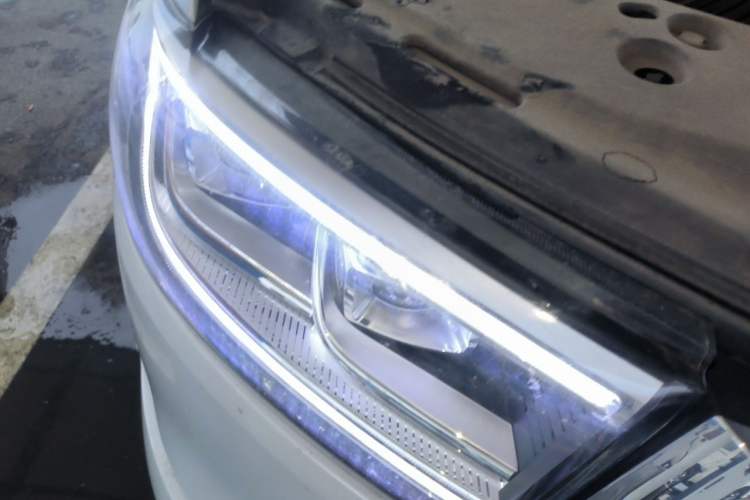 Used Great Wall Poer 2019 2.0T Automatic Gasoline 4x4 Comfort Edition GW4C20B Right Front Headlight