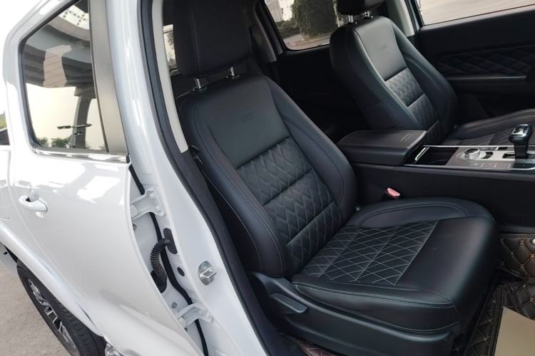 Used Great Wall Poer 2019 2.0T Automatic Gasoline 4x4 Comfort Edition GW4C20B Right Front Seat