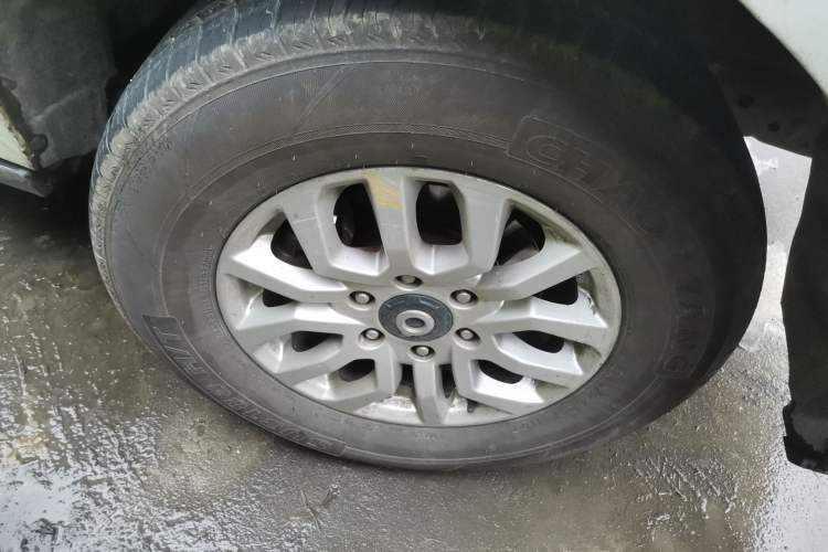 Used Great Wall Poer 2019 2.0T Commercial Version Manual Diesel Two-Wheel Drive Elite Long-Box GW4D20M Right Front Wheel Hub