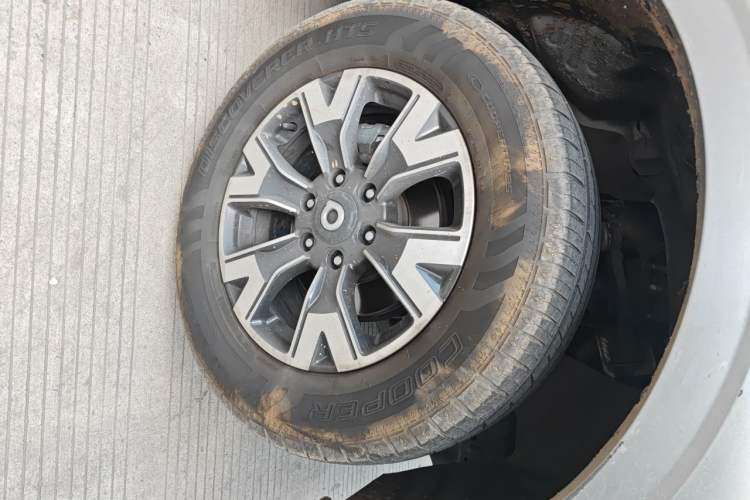Used Great Wall Poer 2019 2.0T Automatic Gasoline 4x4 Premium Edition GW4C20B Right Front Wheel Hub
