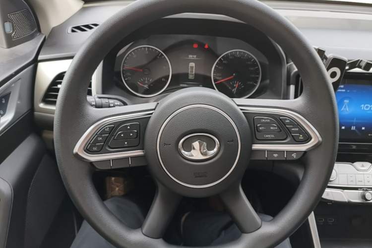 Used Great Wall Poer 2019 2.0T Commercial Version Manual Diesel 4x4 Elite Standard Box GW4D20M Steering Wheel